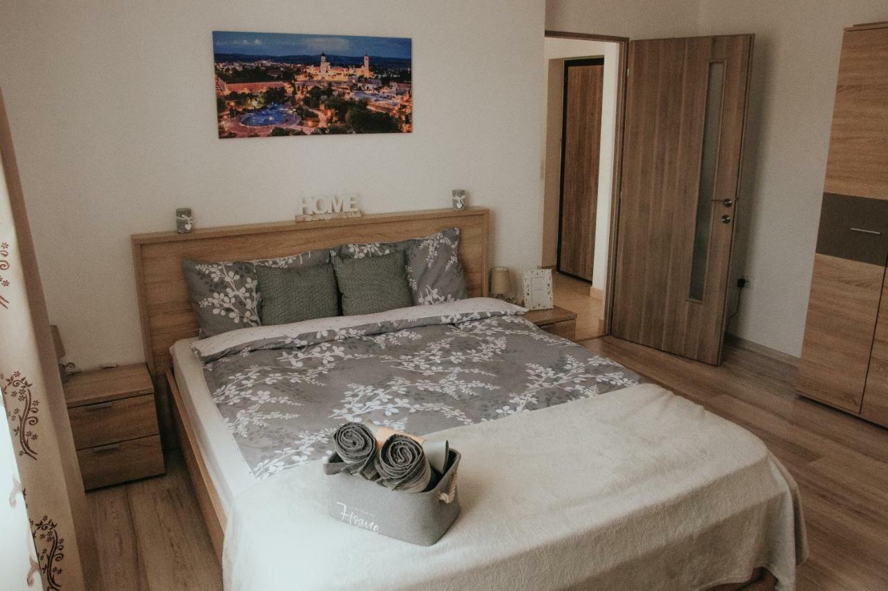 Apartmán Apartament 1 Decembrie Alba Iulia Exteriér fotografie