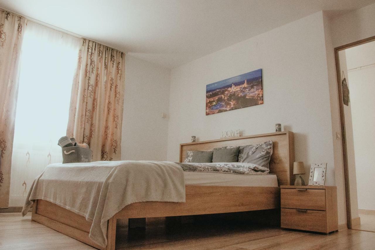 Apartmán Apartament 1 Decembrie Alba Iulia Exteriér fotografie